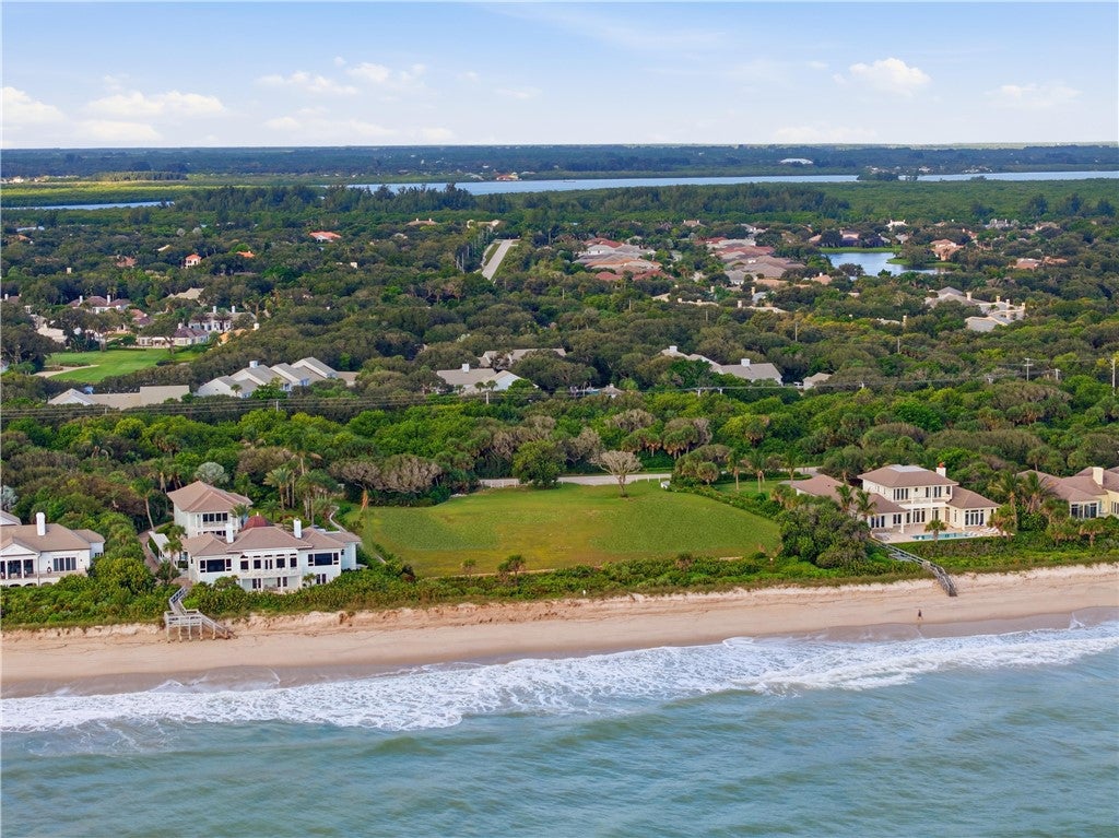 672 Ocean Road