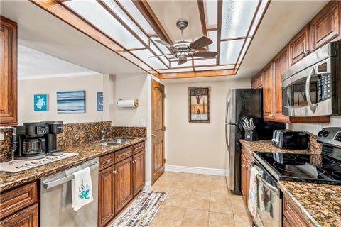1616 Ocean Drive 303v, Vero Beach, FL 32963