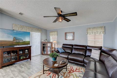 7516 Niantic Avenue 10, Micco, FL 32976