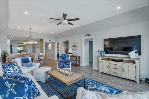8840 S Sea Oaks Way 308b, Vero Beach, FL 32963