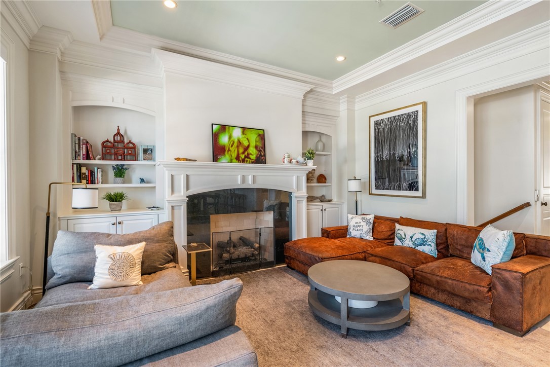 1010 Easter Lily Lane 108