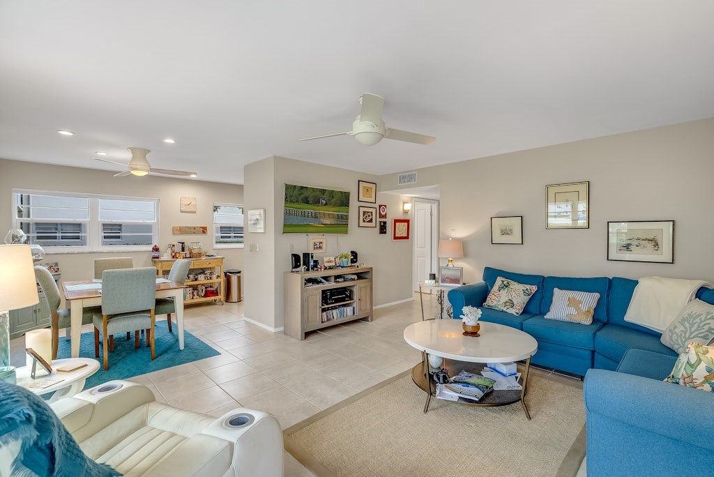 41 Woodland Drive 102