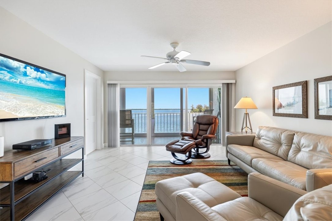 5944 S River Run Drive 5944