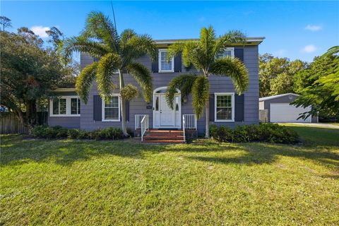 2005 De Leon Avenue Vero Beach FL 32960