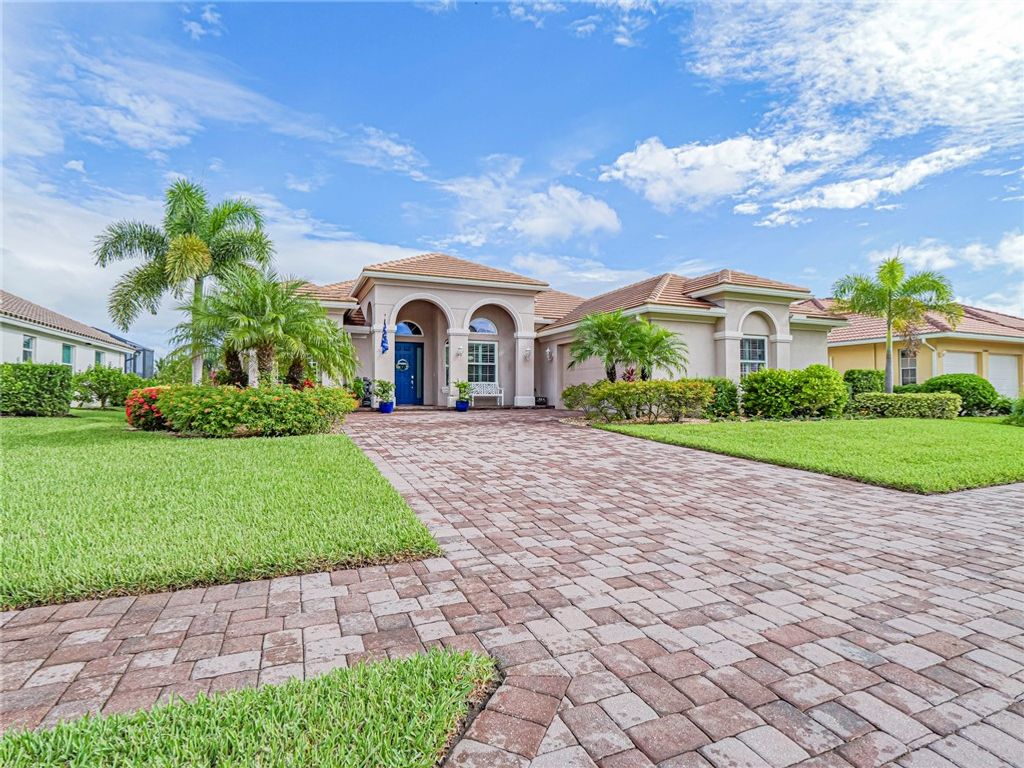 Photo of 5560 61st Place, Vero Beach, FL 32967 (MLS # 291037)