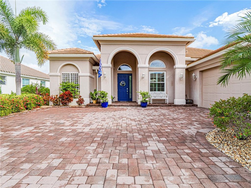 Photo of 5560 61st Place, Vero Beach, FL 32967 (MLS # 291037)