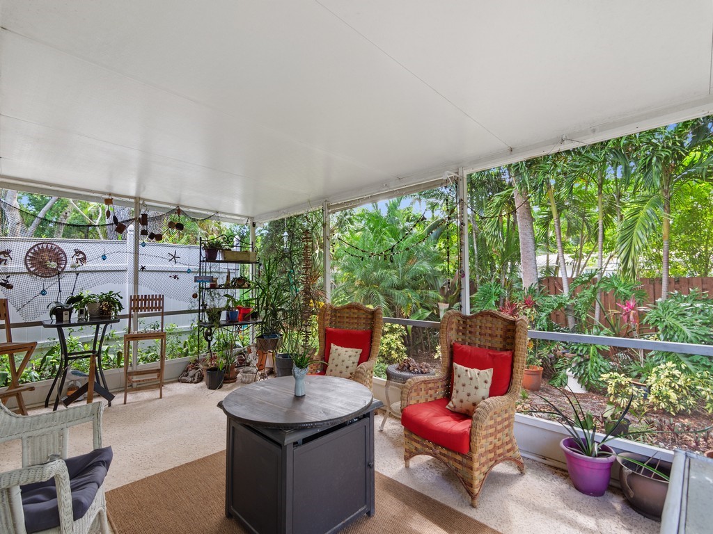 Vero Beach, Florida 32966, United States, 2 Bedrooms Bedrooms, ,2 BathroomsBathrooms,Residential,Active,127262