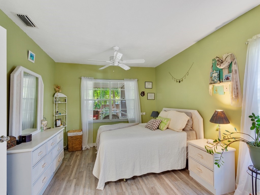 Vero Beach, Florida 32966, United States, 2 Bedrooms Bedrooms, ,2 BathroomsBathrooms,Residential,Active,127262