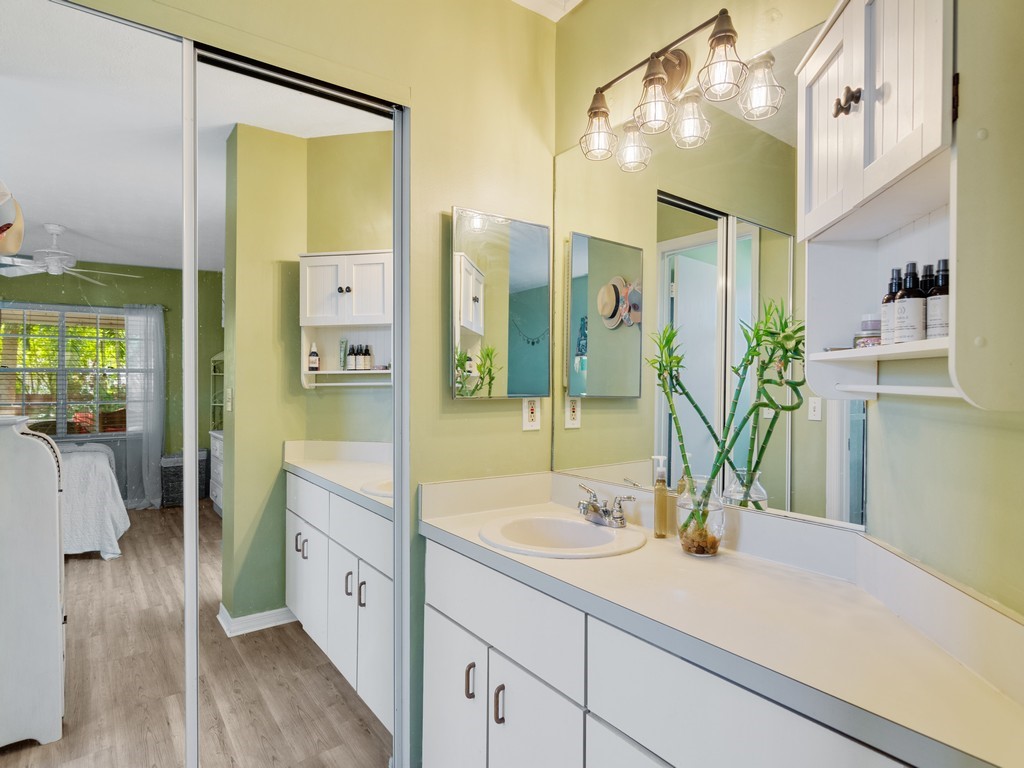 Vero Beach, Florida 32966, United States, 2 Bedrooms Bedrooms, ,2 BathroomsBathrooms,Residential,Active,127262