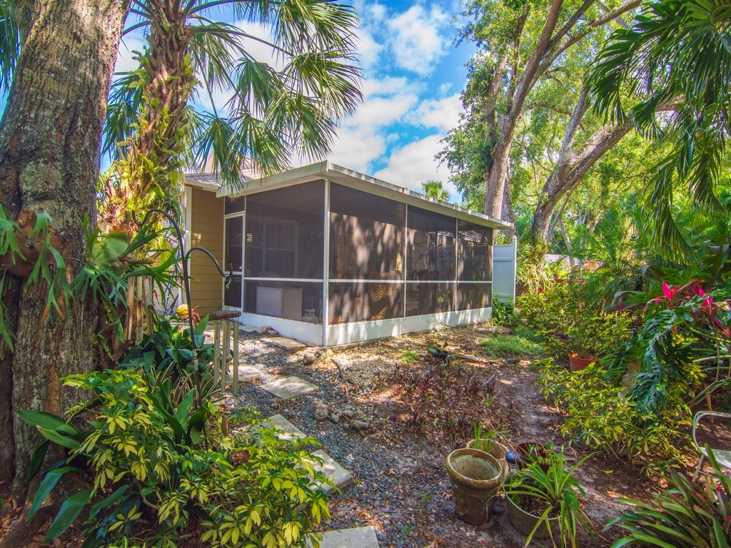 Vero Beach, Florida 32966, United States, 2 Bedrooms Bedrooms, ,2 BathroomsBathrooms,Residential,Active,127262