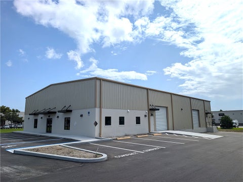 Photo of 450 Old Dixie Highway HWY, Vero Beach, FL 32962 (MLS # 298381)