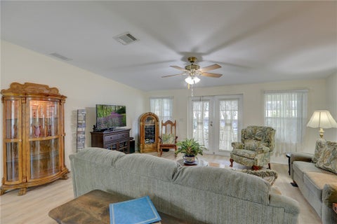 233 Kiwi Drive, Barefoot Bay, FL 32976