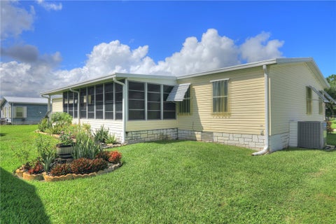 233 Kiwi Drive, Barefoot Bay, FL 32976