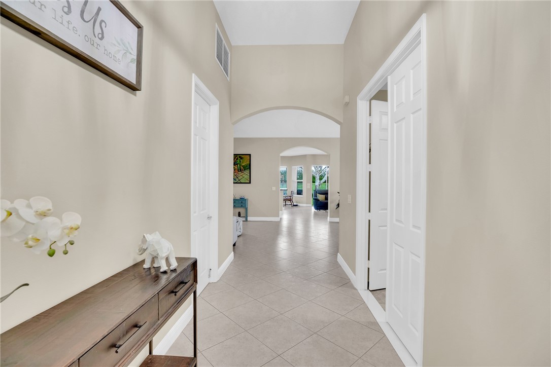 1929 Grey Falcon Circle SW