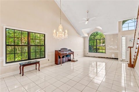 655 Wall Street, Vero Beach, FL 32960