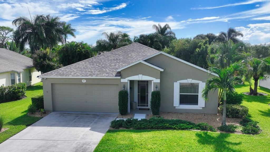 Photo of 587 Cottonwood Road, Sebastian, FL 32958 (MLS # 291456)