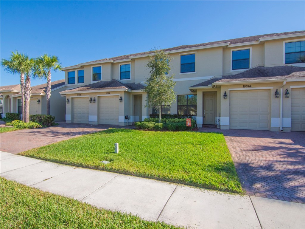 10064 W Villa Circle