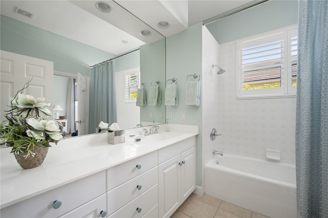 Vero Beach, Florida, 32963, United States, 3 Bedrooms Bedrooms, ,3 BathroomsBathrooms,Residential,Active,2011816