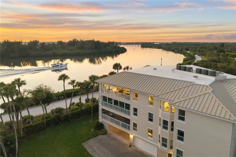 8885 W Orchid Island Circle Circle 5, Vero Beach, FL 32963