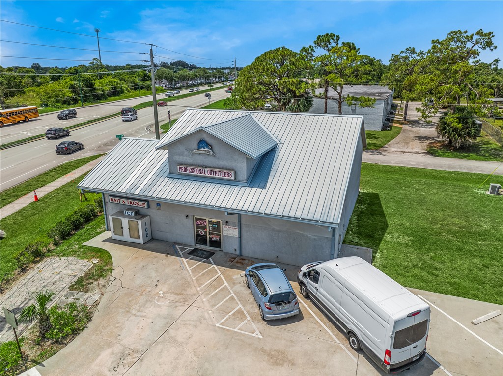 1204 S US Highway 1