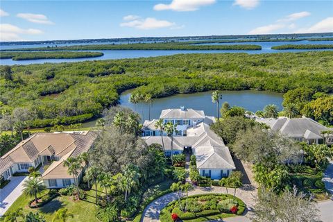 Photo of 545 White Pelican Circle, Vero Beach, FL 32963 (MLS # 294662)