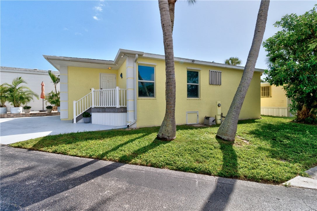 877 Osprey Lane