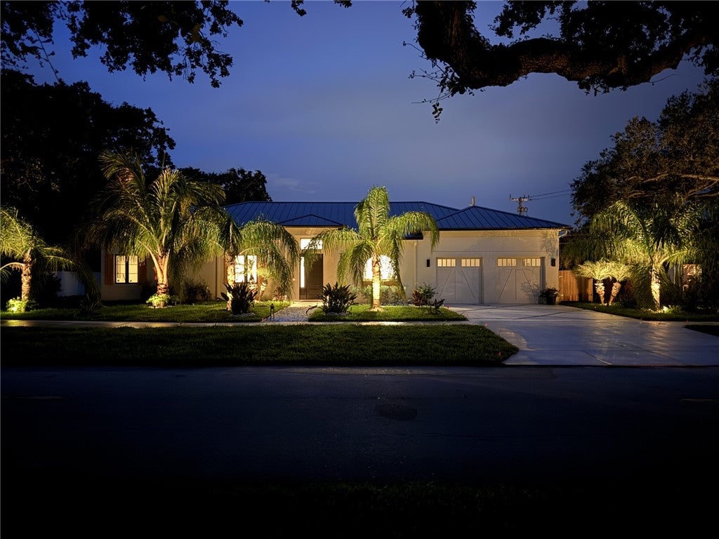 888 Sandpiper Lane