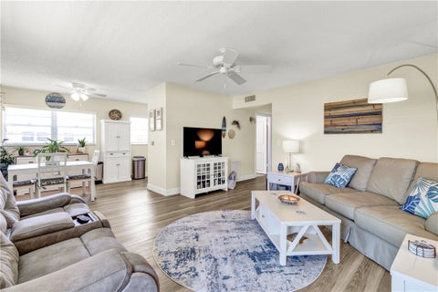 107 Spring Lake Court 102, Vero Beach, FL 32962