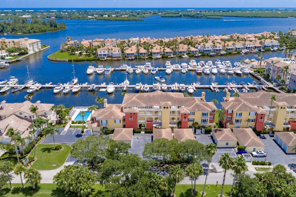 5540 N Harbor Village Drive 204