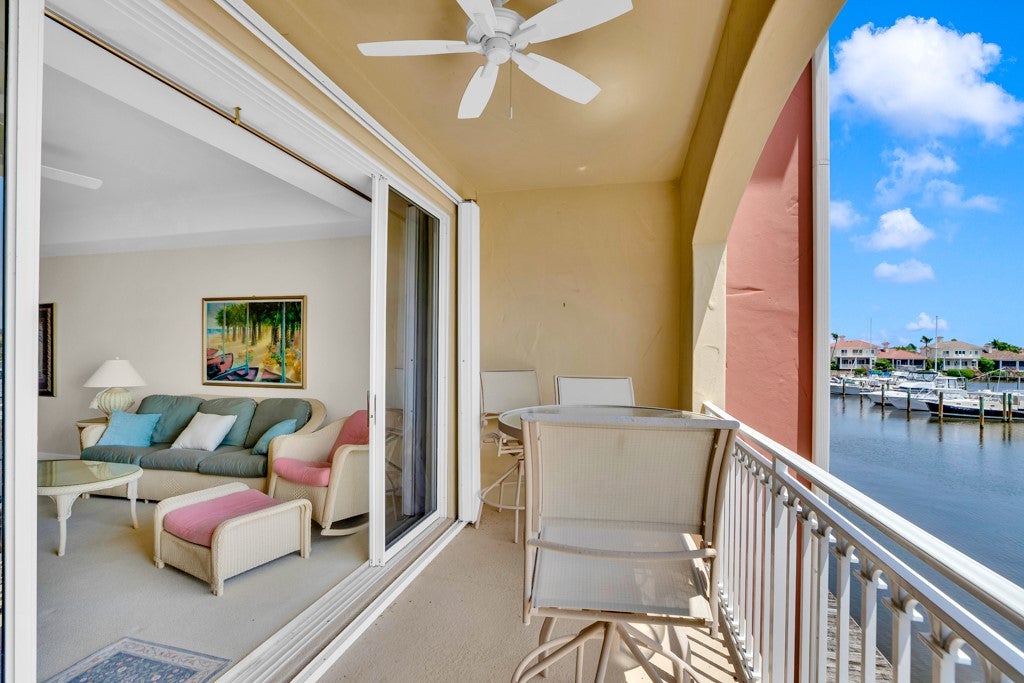 5540 N Harbor Village Drive 204