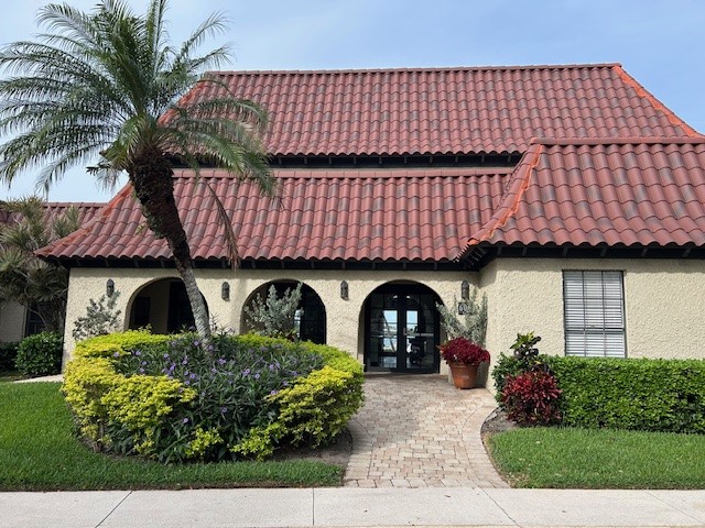 5151 Highway A1a Highway 211