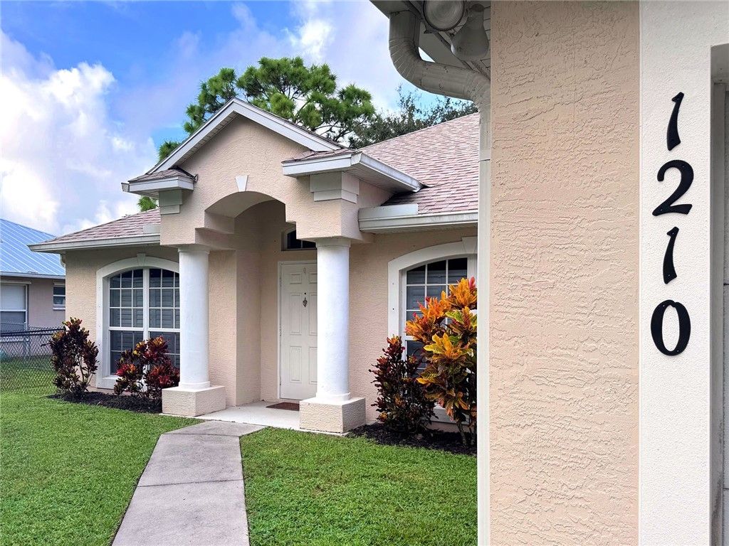 Photo of 1210 Clearmont Street, Sebastian, FL 32958 (MLS # 291668)