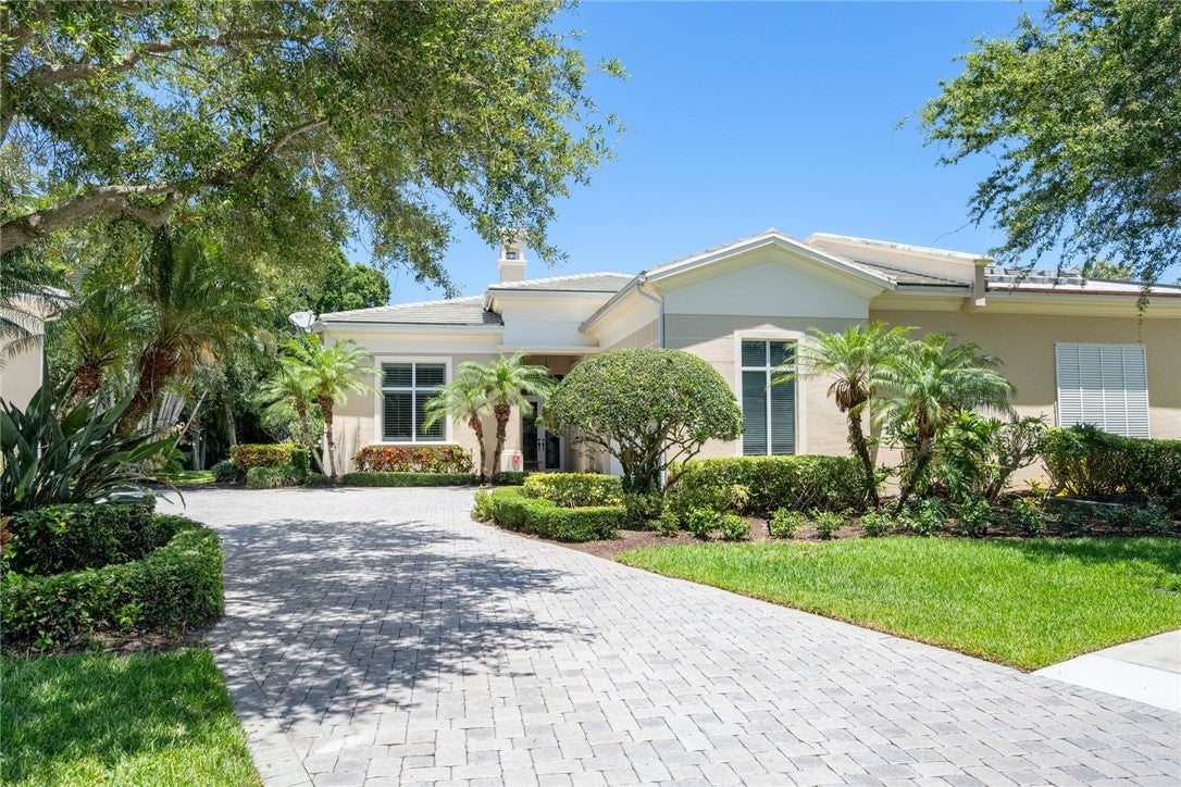1624 Weybridge Circle, Vero Beach