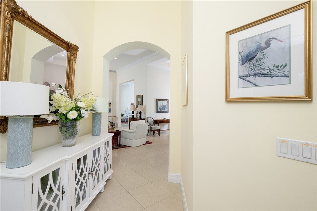 1624 Weybridge Circle