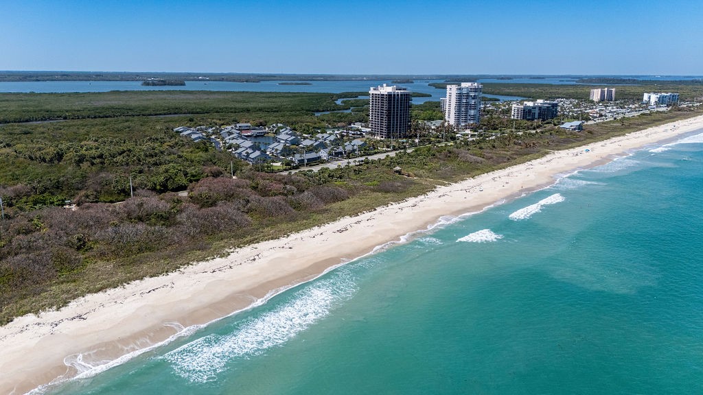 4949 N Highway A1a 161