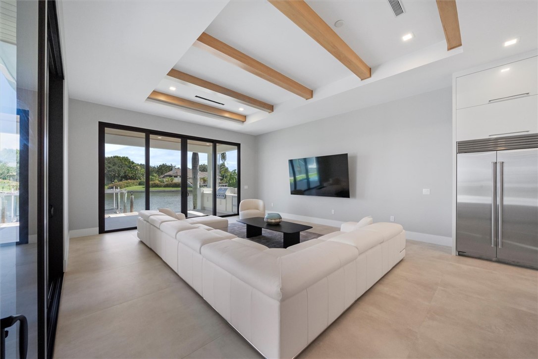 Vero Beach, Florida 32963, United States, 4 Bedrooms Bedrooms, ,5 BathroomsBathrooms,Residential,Active,191821