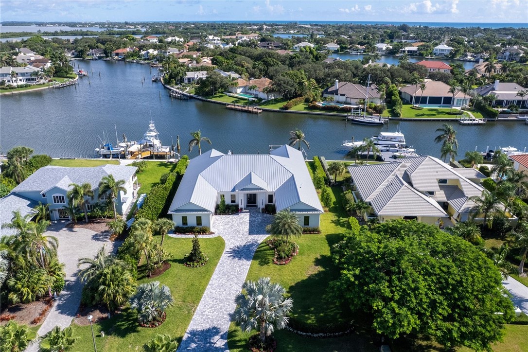 Vero Beach, Florida 32963, United States, 4 Bedrooms Bedrooms, ,5 BathroomsBathrooms,Residential,Active,191821