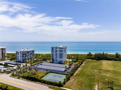 A home in North Hutchinson Island