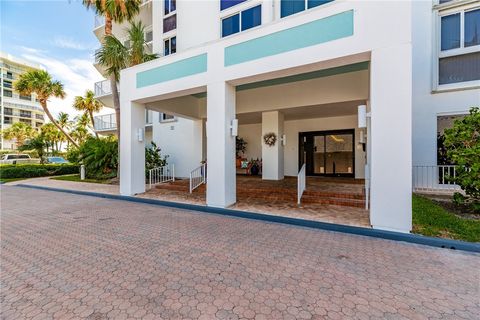 A home in North Hutchinson Island