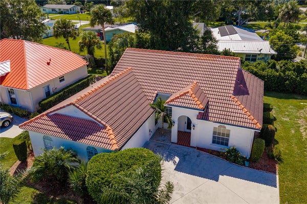 2365 46TH AVE, VERO BEACH, FL 32966 - Image fb88a11d650b34b98fdd2db230562c93/678099749