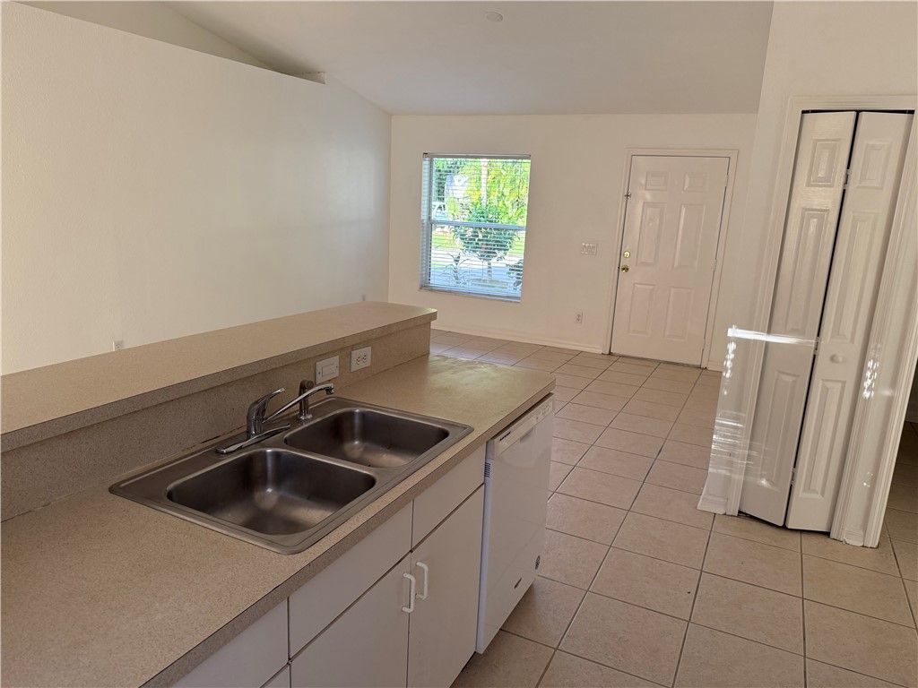 Photo of 2156 16th Avenue SW, Vero Beach, FL 32962 (MLS # 291036)