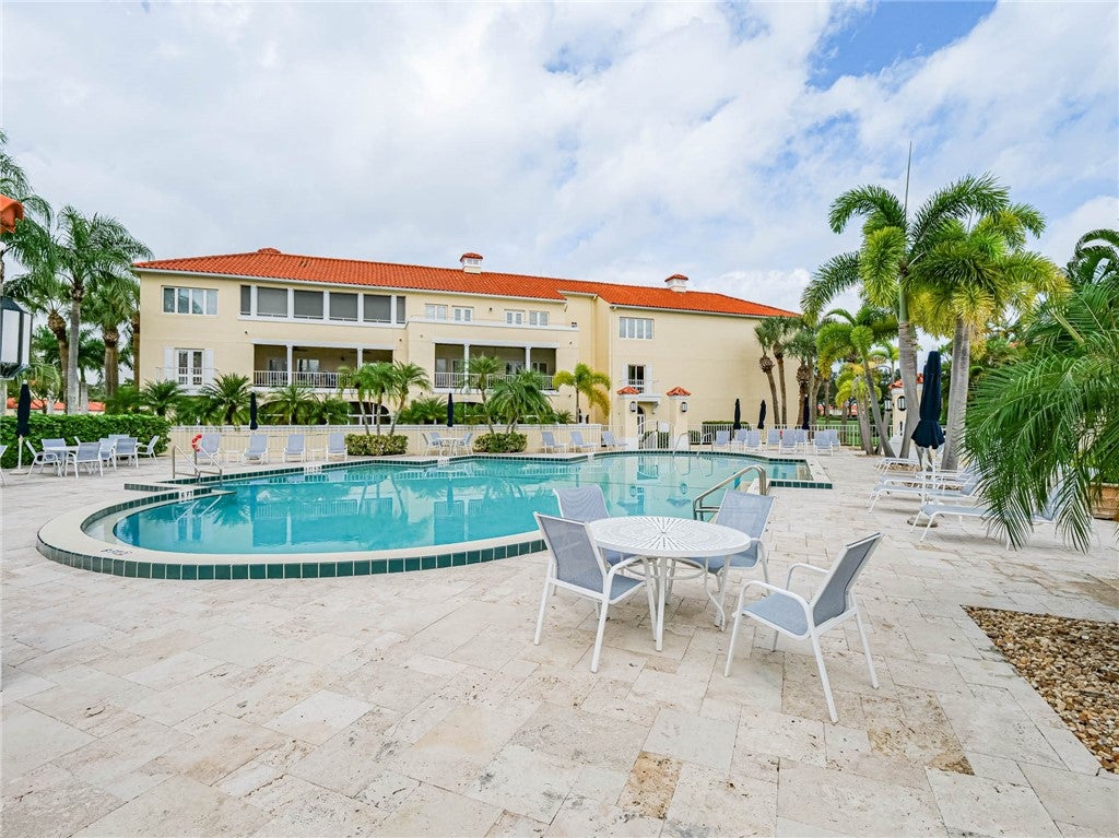 5025 Harmony Circle 202