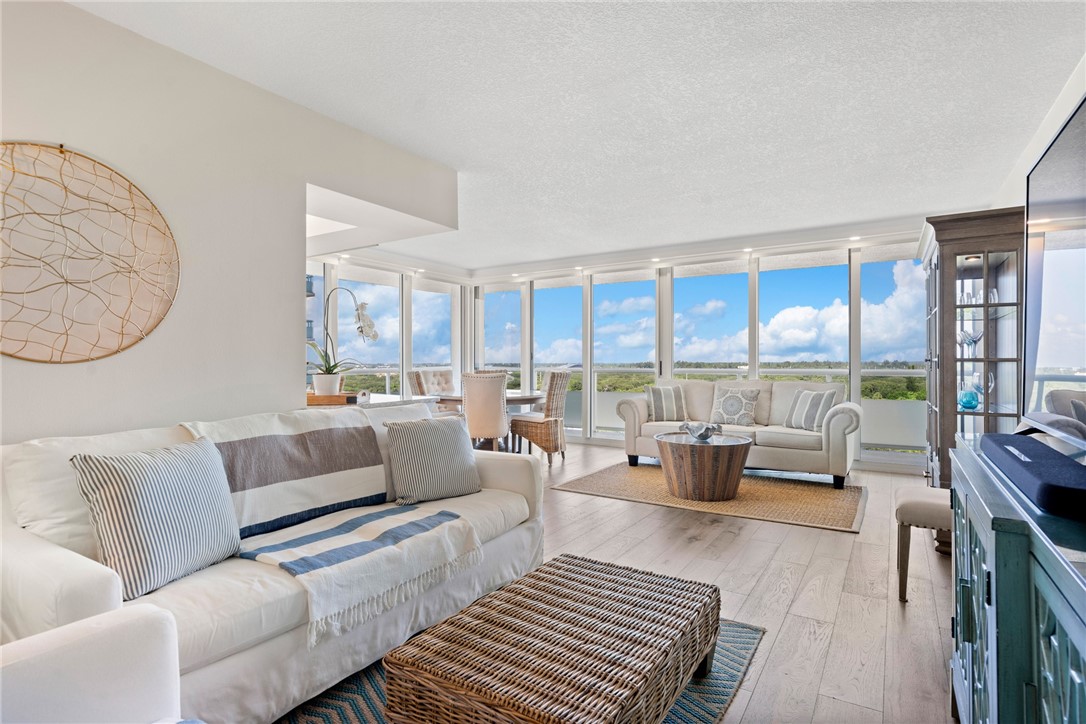 Vero Beach, Florida 32963, United States, 2 Bedrooms Bedrooms, ,2 BathroomsBathrooms,Residential,Active,36977