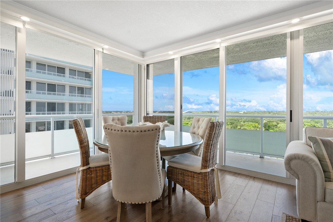 Vero Beach, Florida 32963, United States, 2 Bedrooms Bedrooms, ,2 BathroomsBathrooms,Residential,Active,36977