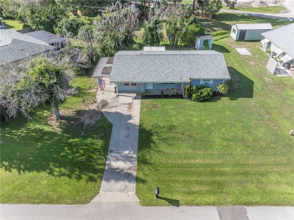 401 Lake Drive