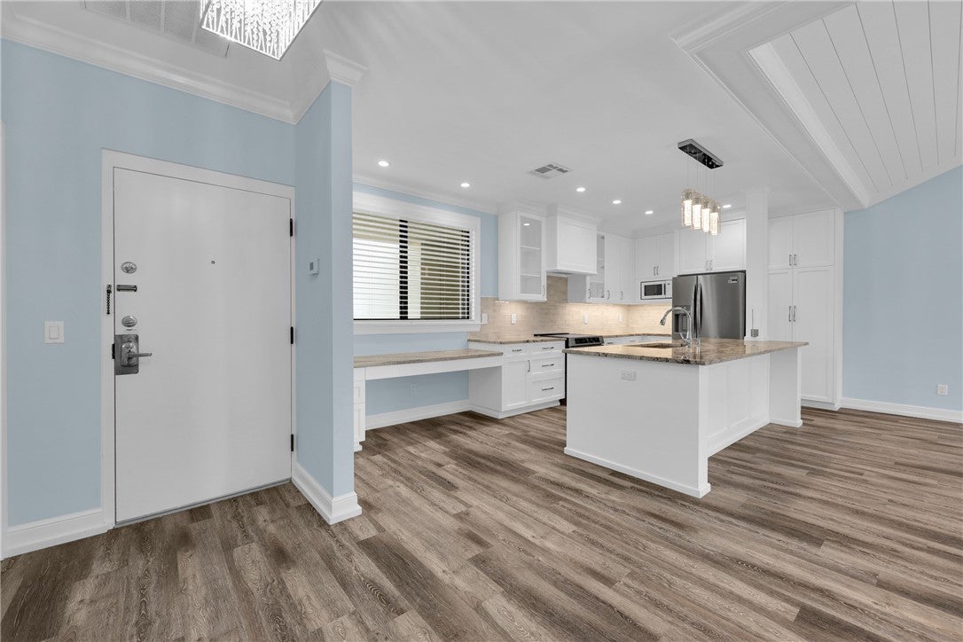 1845 Tarpon Lane G304
