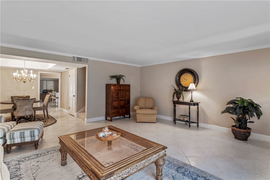 2701 Ocean Drive 1A