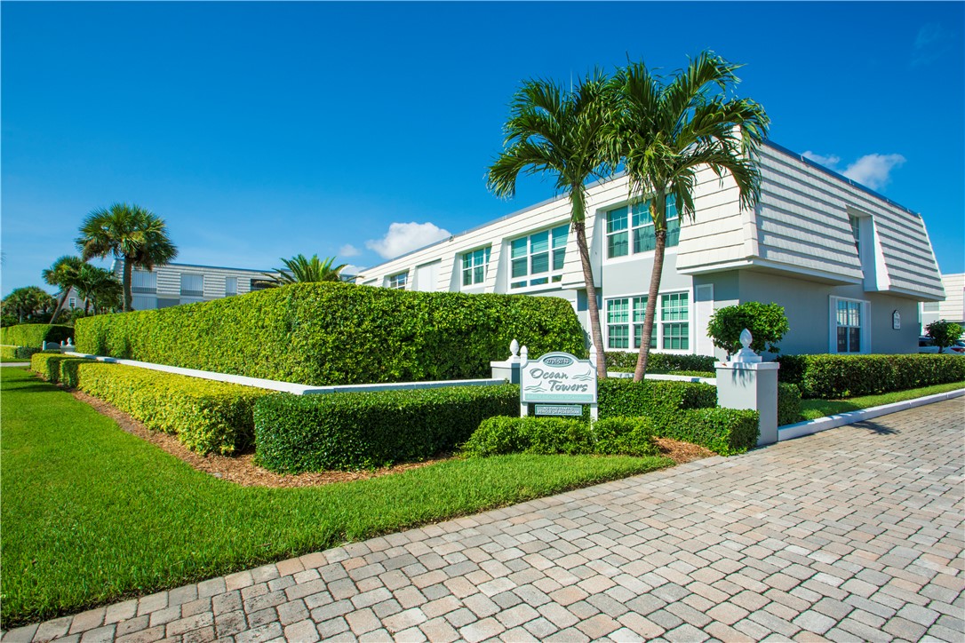 2701 Ocean Drive 1A