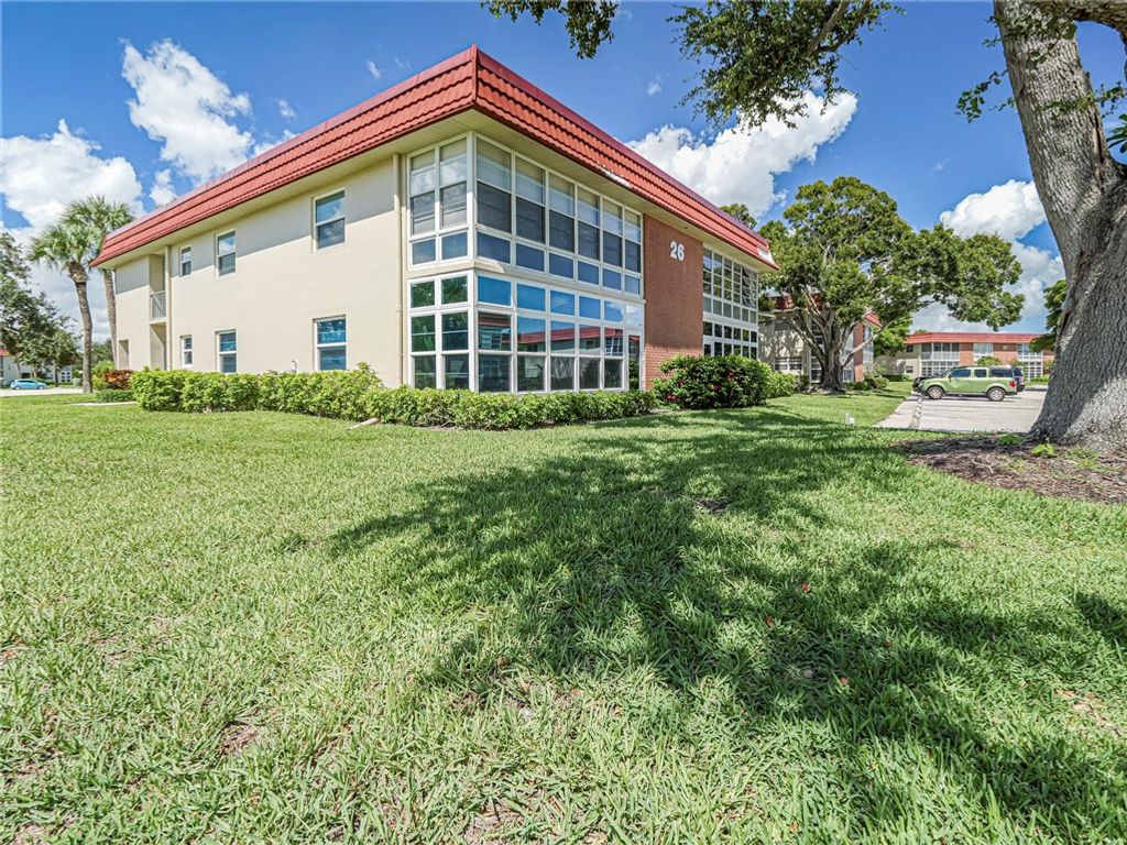 Photo of 26 Pine Arbor Lane #201, Vero Beach, FL 32962 (MLS # 290963)