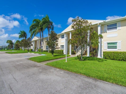 406 GROVE ISLE CIR # 406, VERO BEACH, FL 32962 - Image ff5cf1cebaa9b42e074448ee0be1498e/1718363706